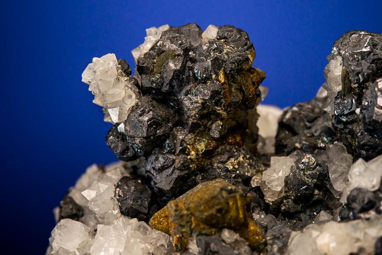 TETRAHEDRITE with CHALCOPYRITE and QUARTZ